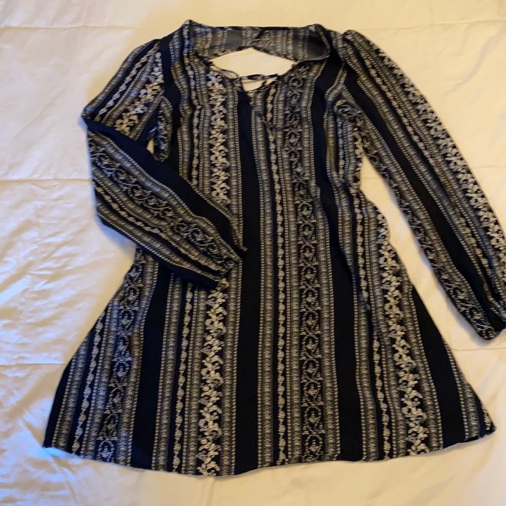 Black and white printed dress. Light